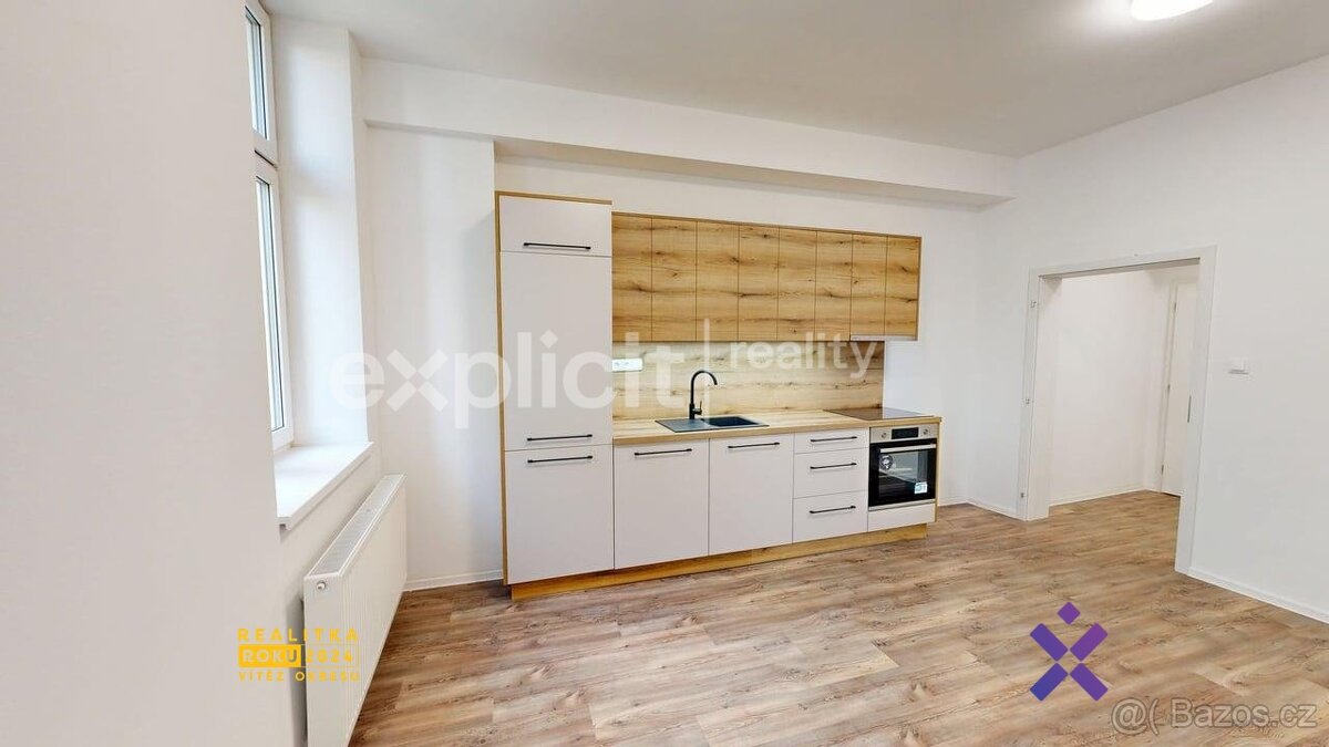 Pronájem bytu 2+kk, 38 m² - Havlíčkovo náměstí, Žirovnice - 2