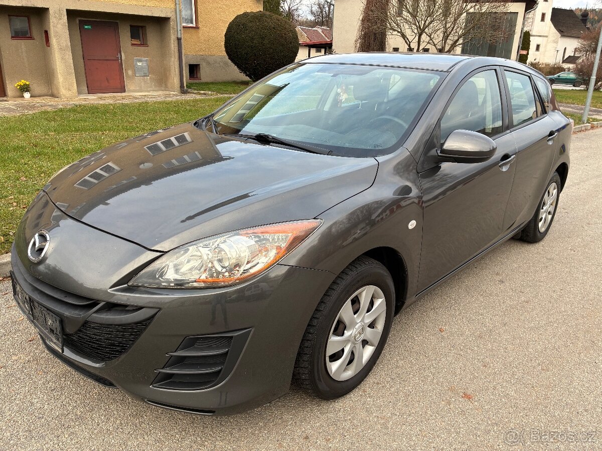 Mazda 3 1.6i 77kw rv.2011 serviska bez koroze - 2
