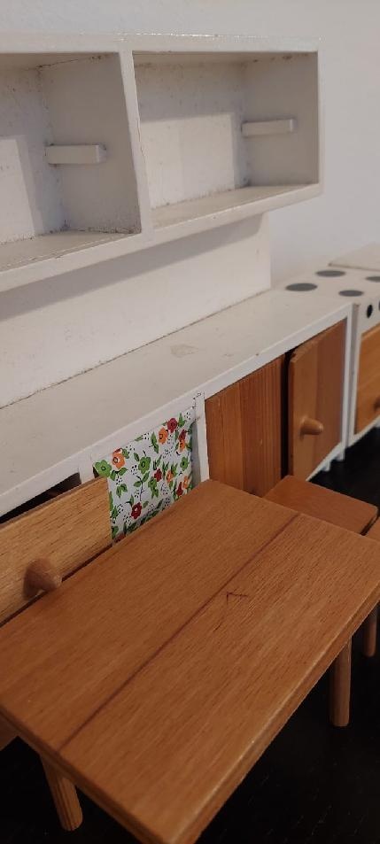 Dřevěný nábytek pro panenky - 80. léta - 2