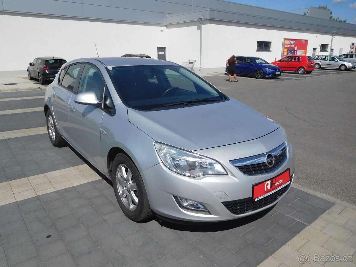 Opel ASTRA 1.7 CDTi Comfort, 81 kW, Aut. Klima - 2