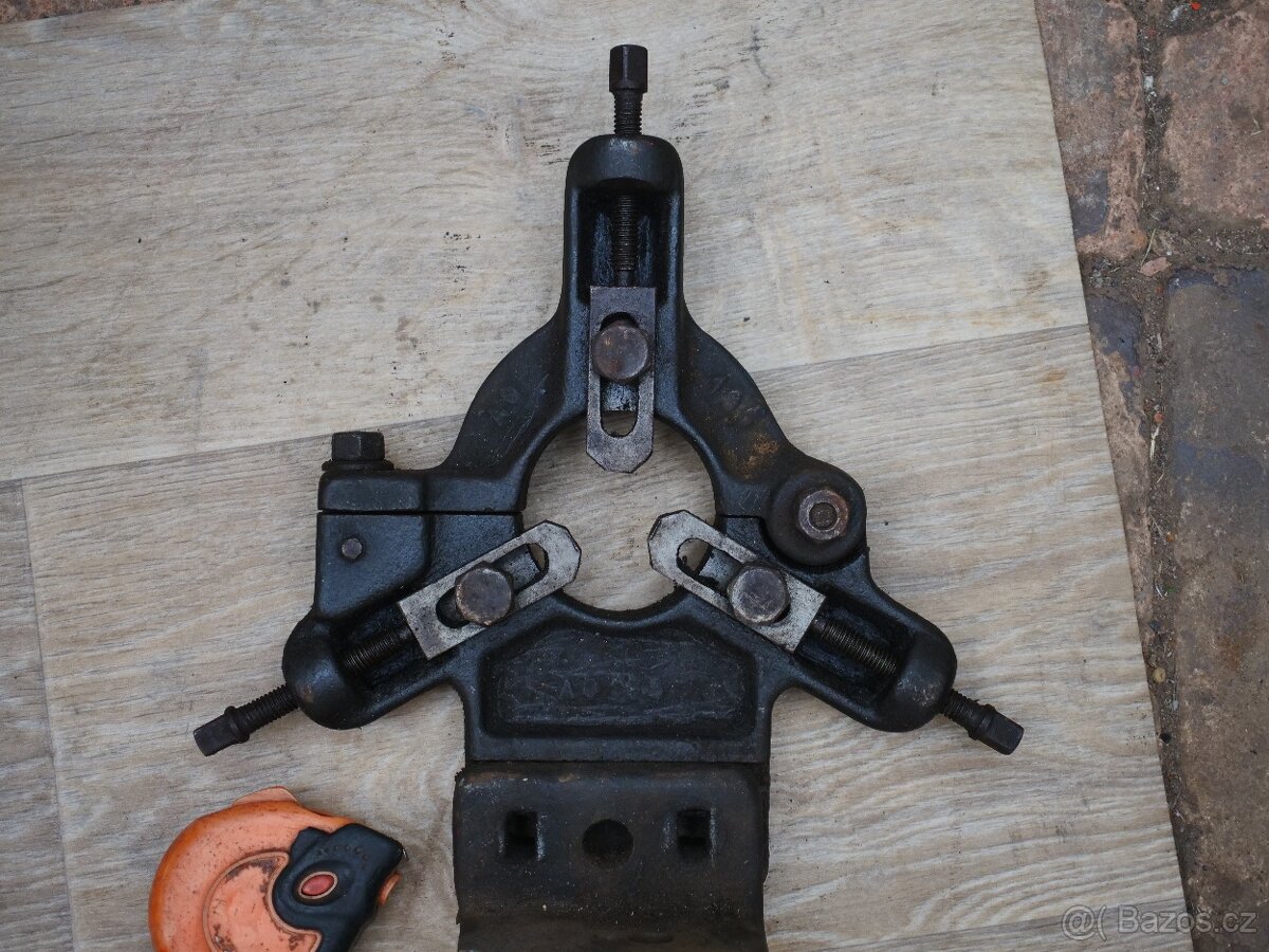 Luneta k historickému soustruhu - 2