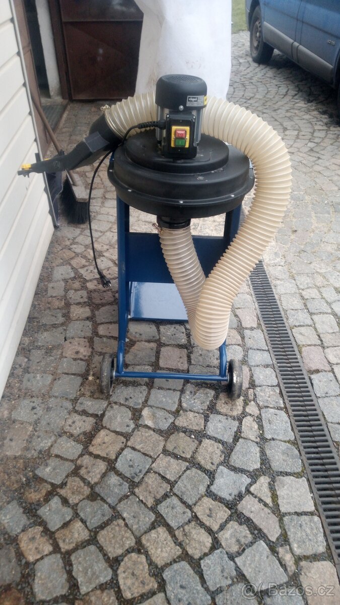 Odsávací zařízení na piliny - 2