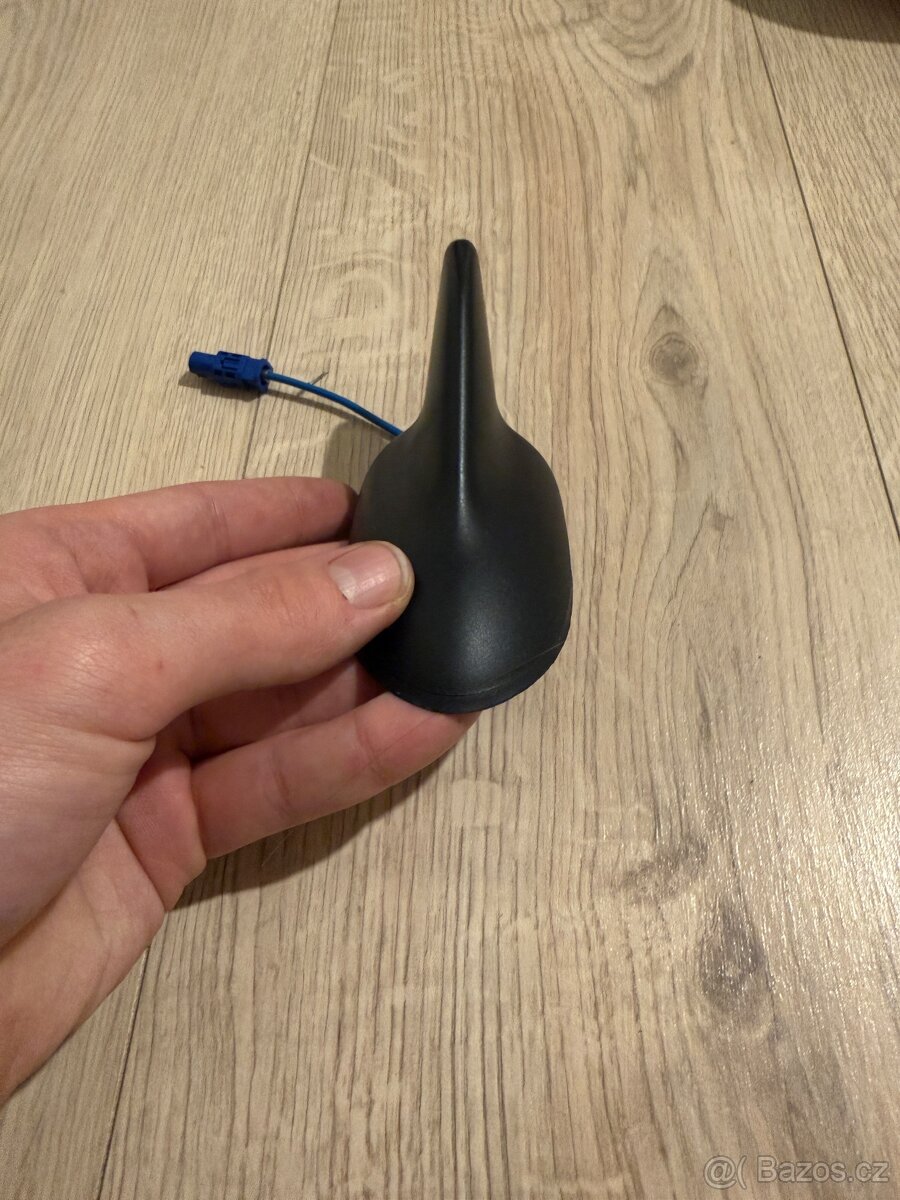 Opel Astra J Facelift - anténa navigace, GPS - 2