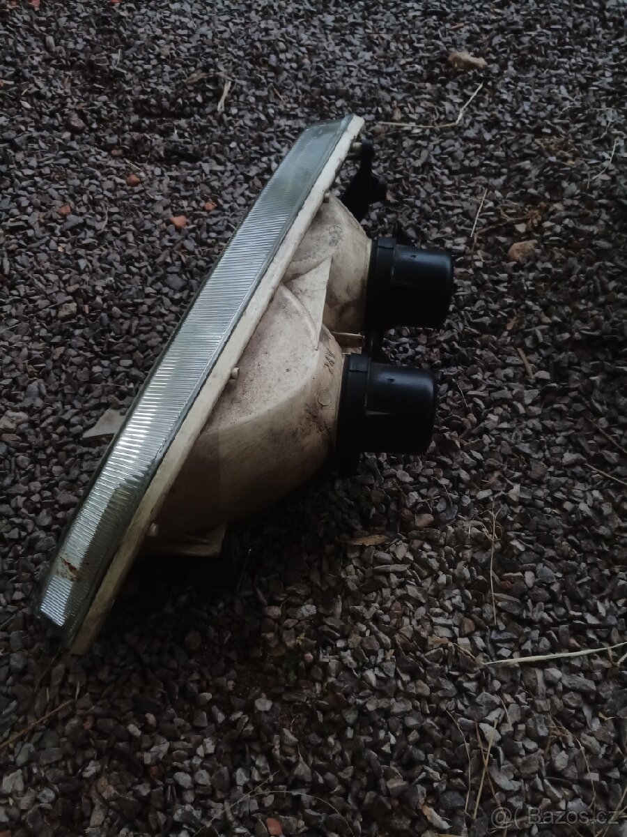 Levé přední světlo ZX - 2