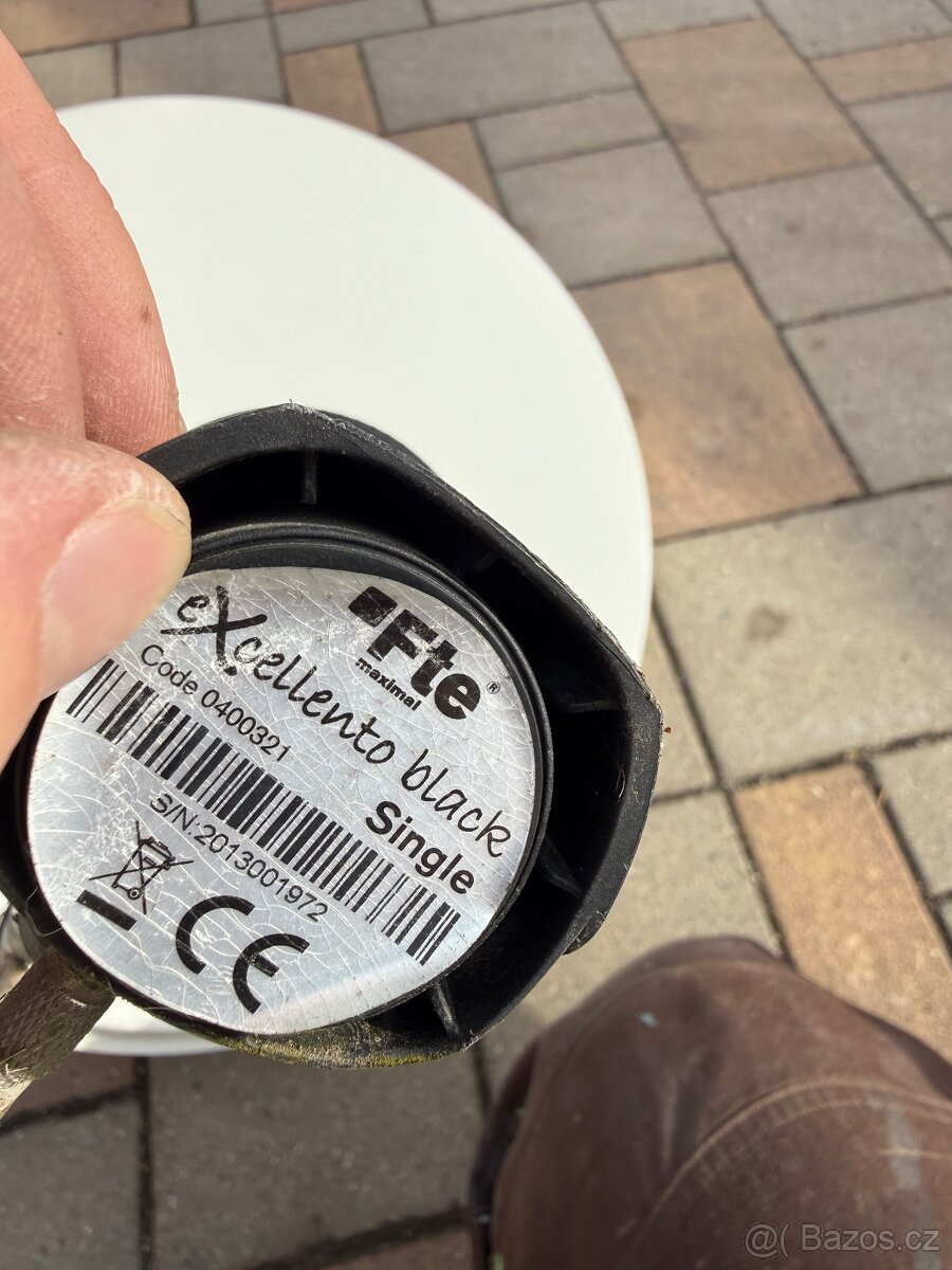 Satelitní talíř + držák - 2