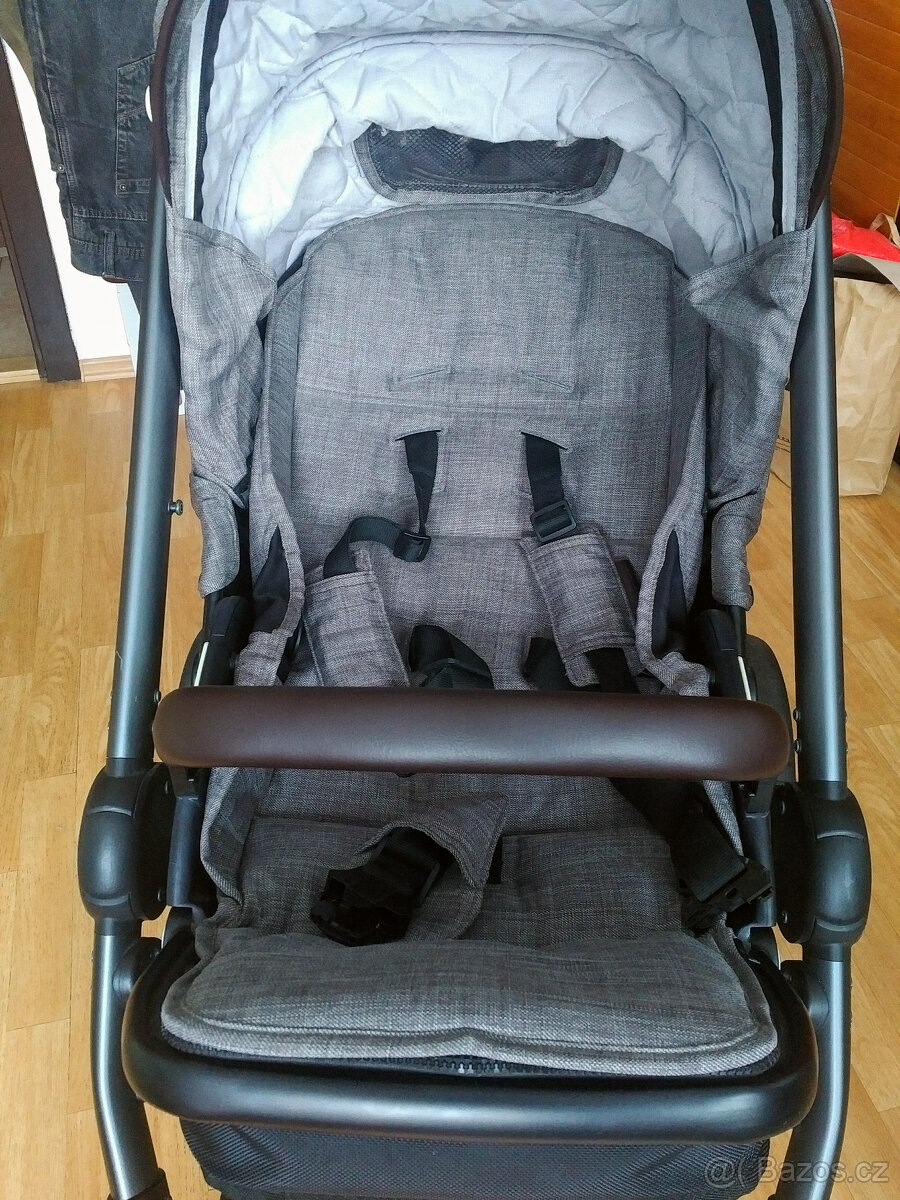 nová sleva kočárek MUTSY EVO - 2