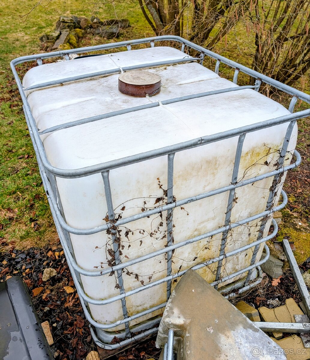IBC kontejner, nádrž 1000 litrů - 2