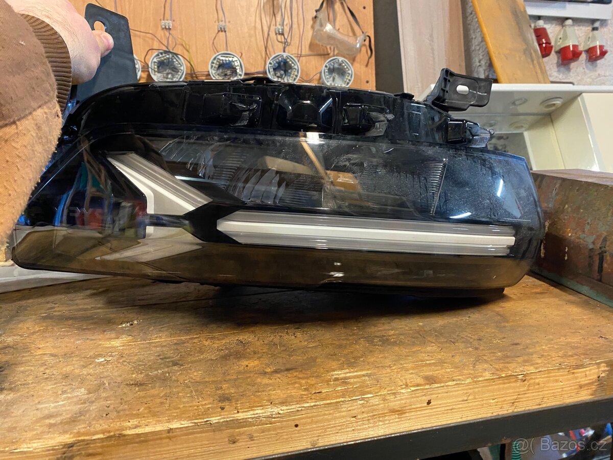 Dacia Duster III - Levý světlomet - 2