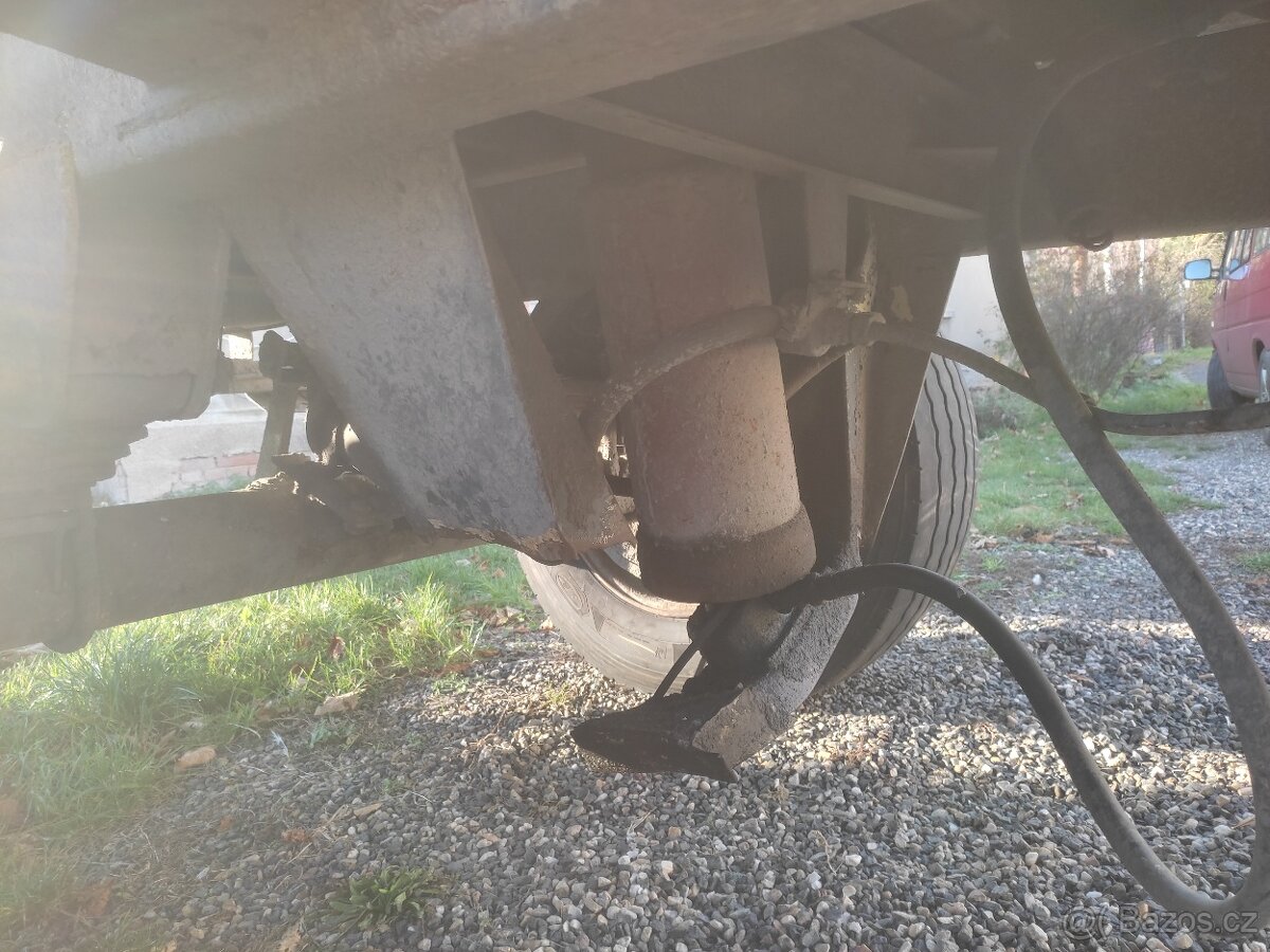 Návěs STS Opava. - 2