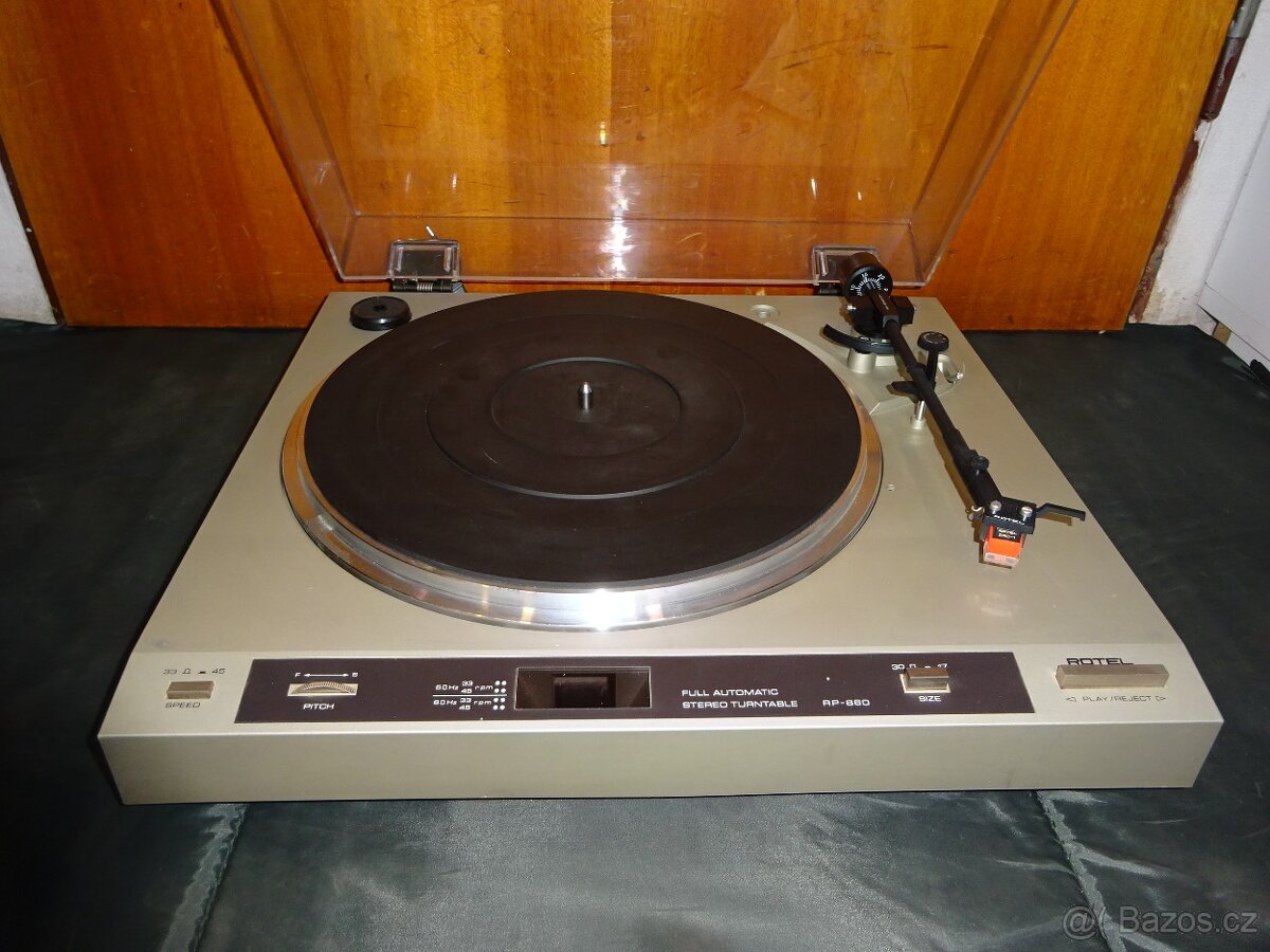 automatický gramofon ROTEL RP-860 - 2