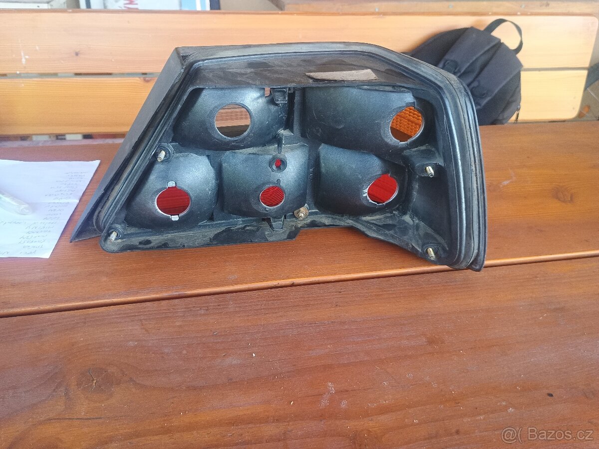 Lampa zadni MB W124 - 2