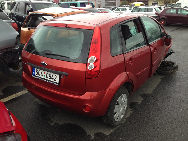 Ford Fiesta 1,3i 2007 Duratec - díly - 2