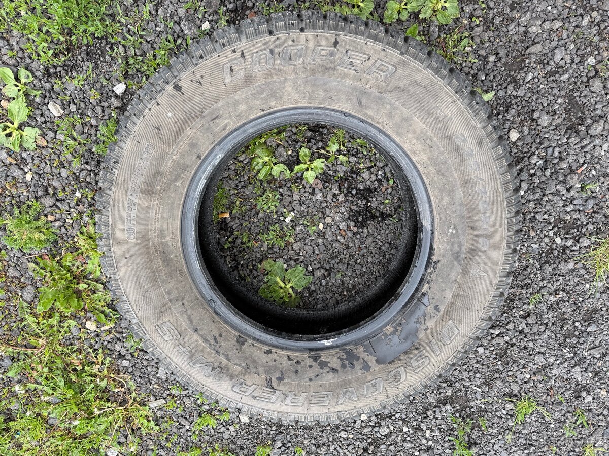 zimní 235/70 r15 4ks Cooper a 205/65 R 16 C Barum 2ks - 2