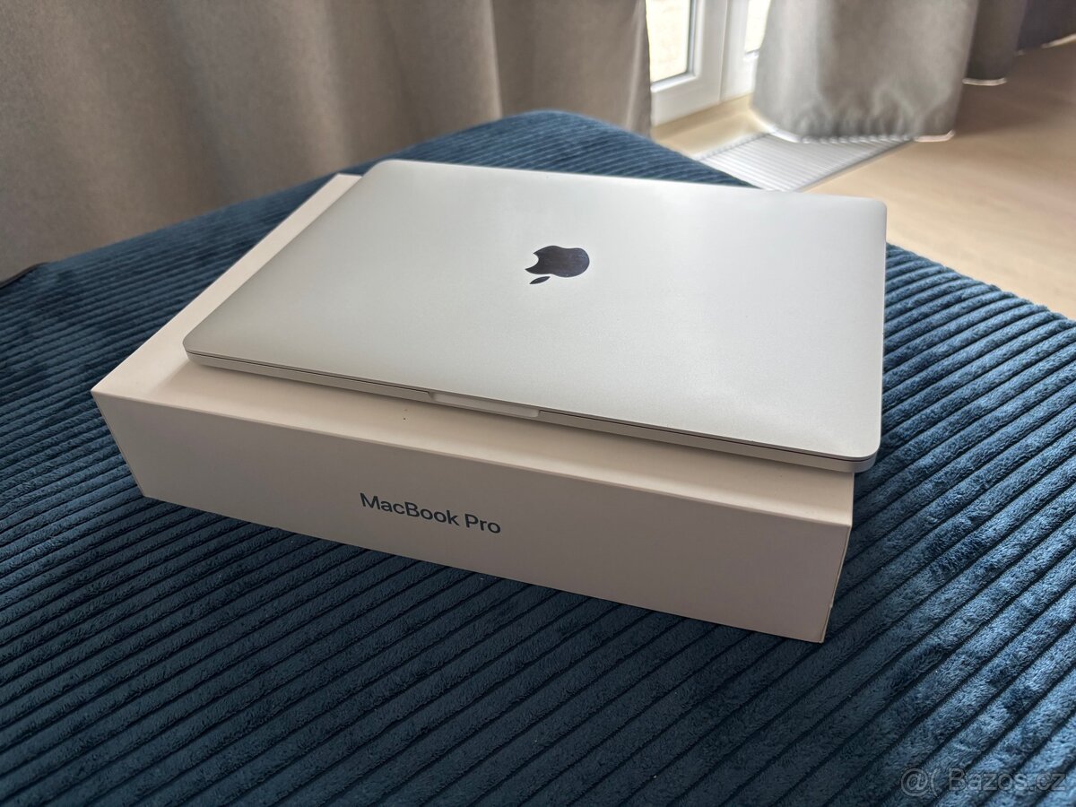 MacBook Pro 2016 13” Touchpad - 2