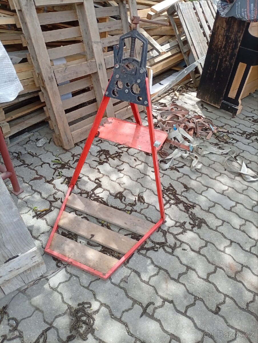 Instalatersky svěrák - 2
