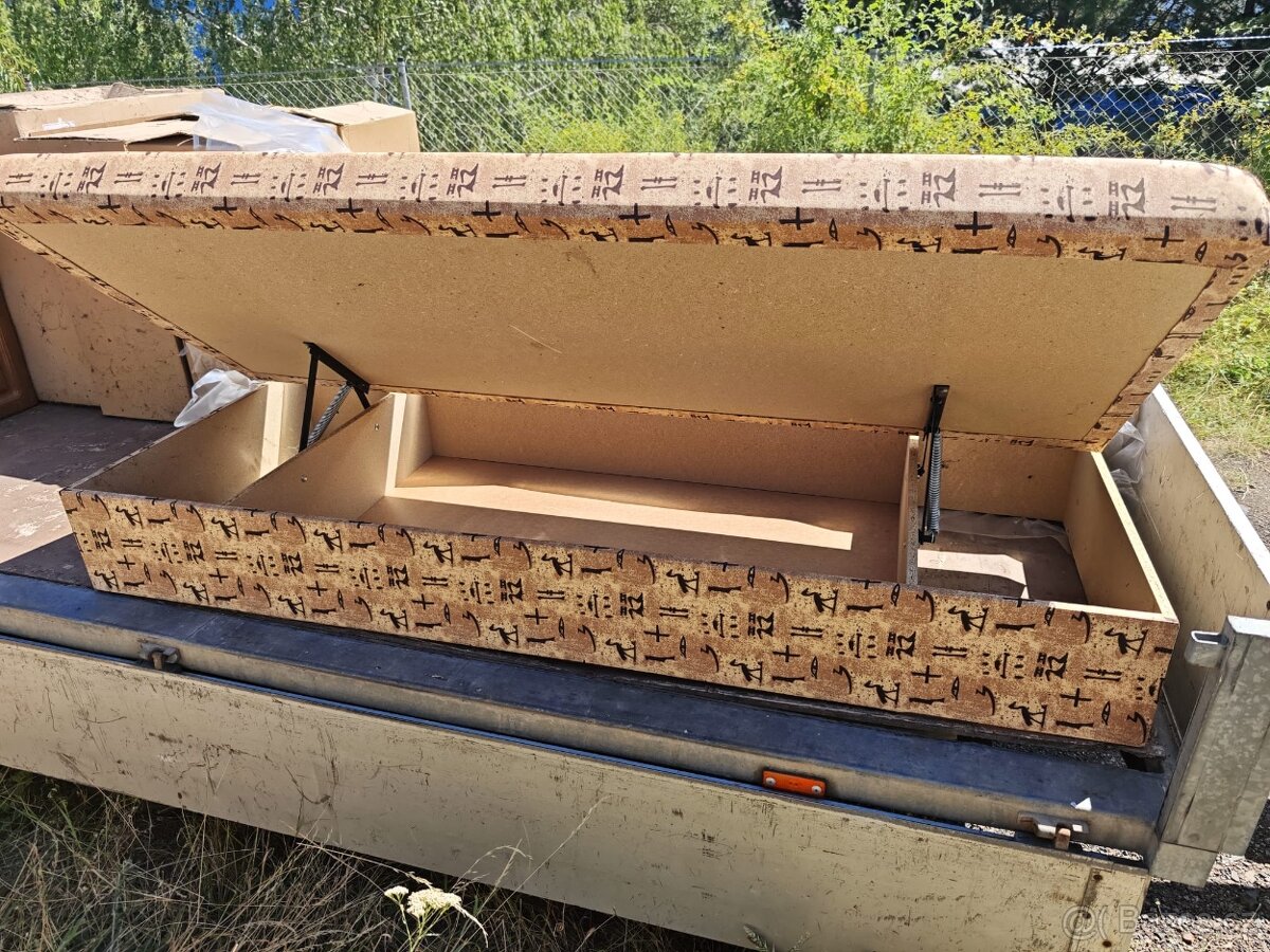 Válenda s úložným prostorem - 2