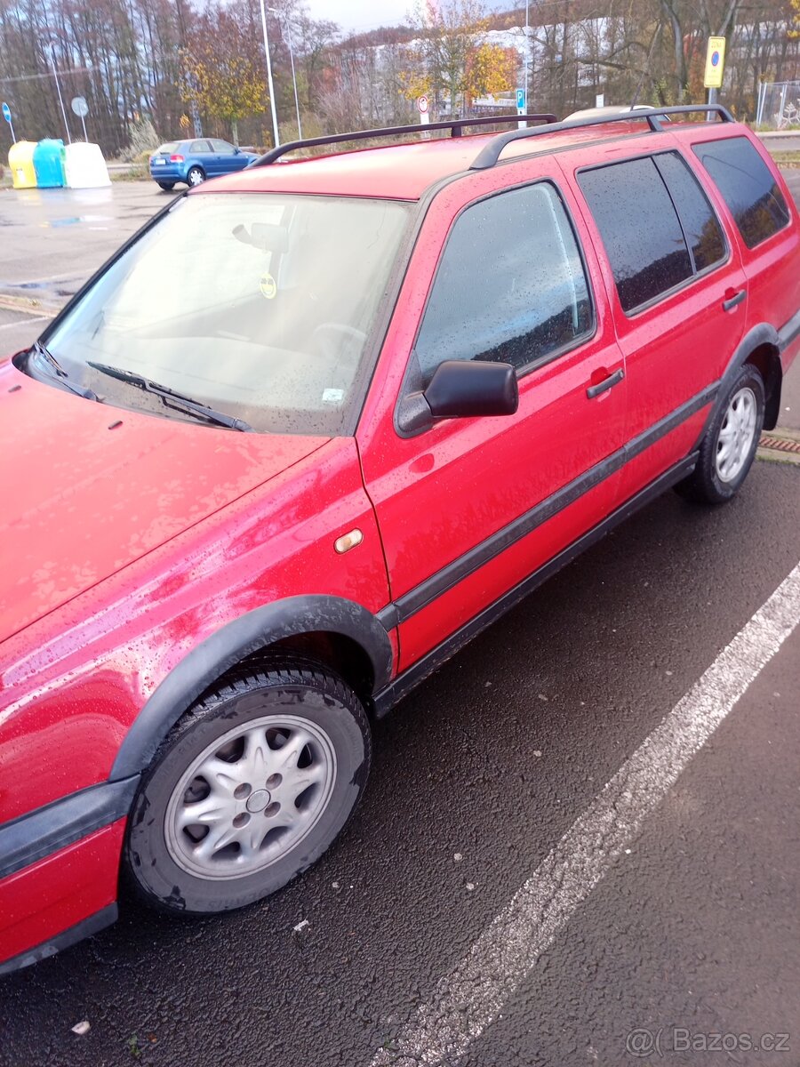 VW Golf Variant - 2