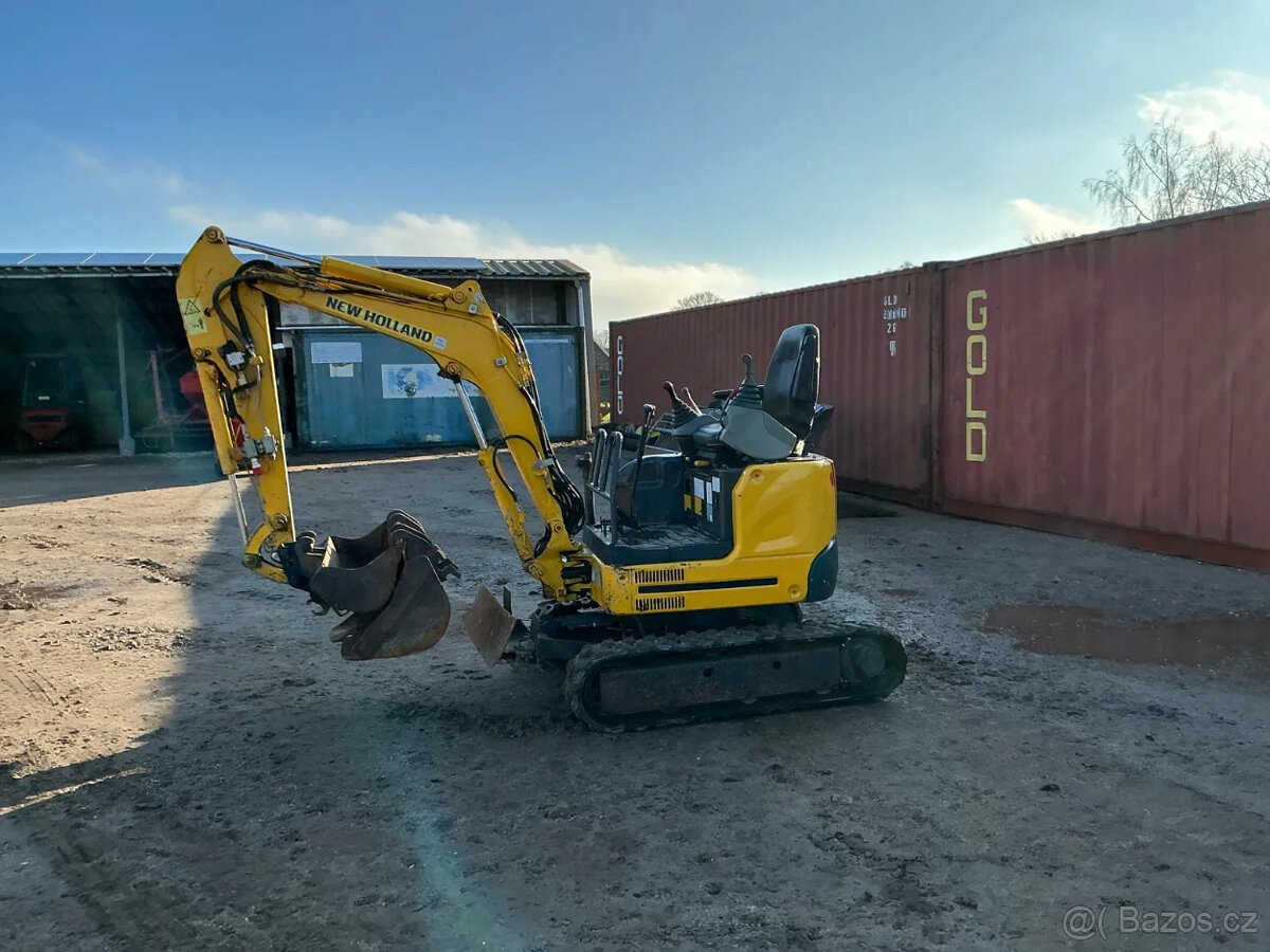 Mini rypadlo New Holland E18 - 2