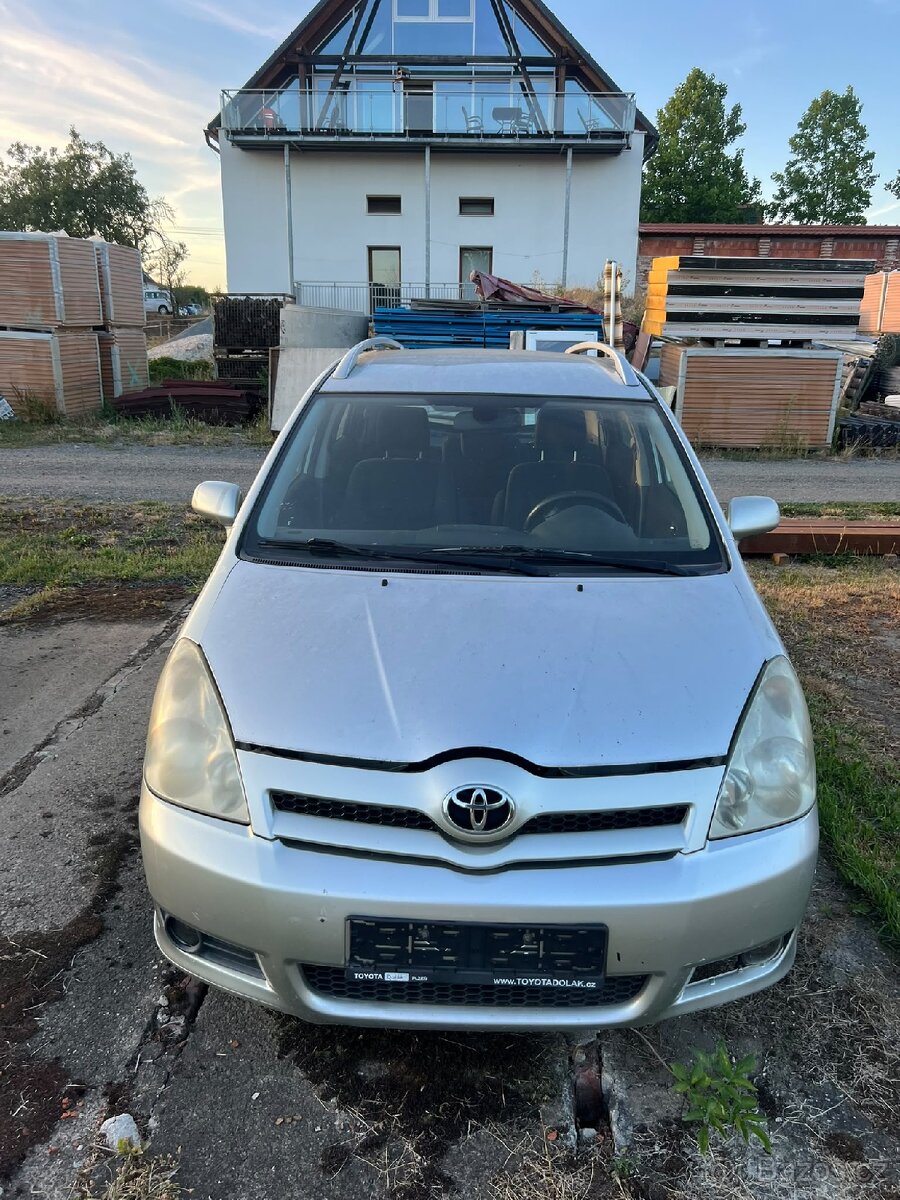 Toyota Corolla verso 1.8VVTI - 2