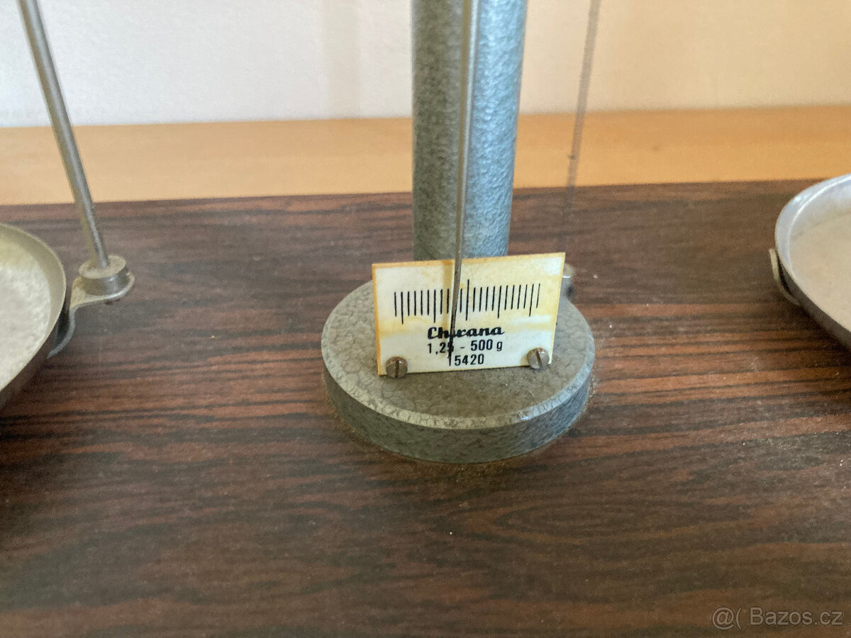 Laboratorní váhy - 2