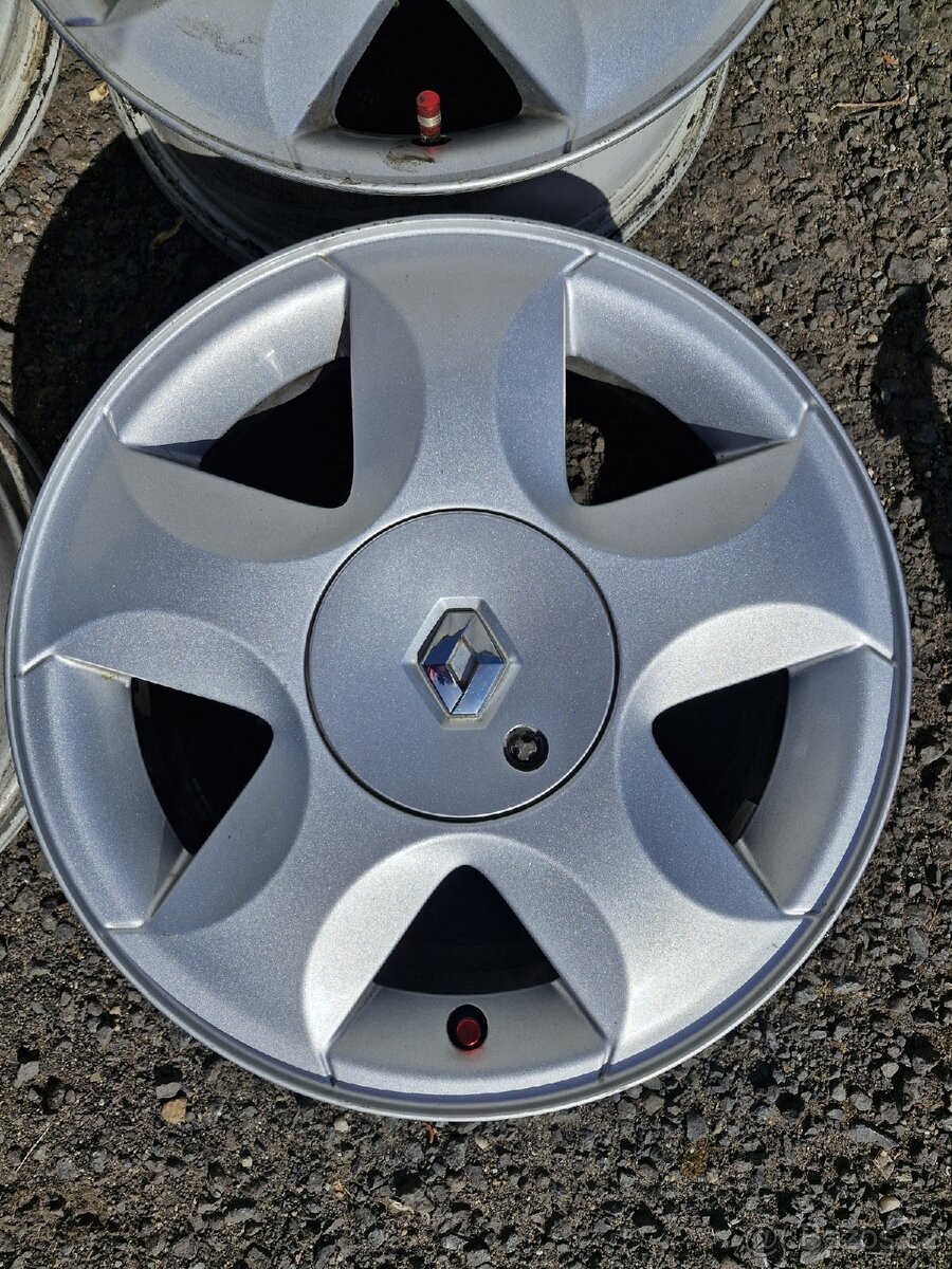 Renault lité kola 6J x 15R - 2