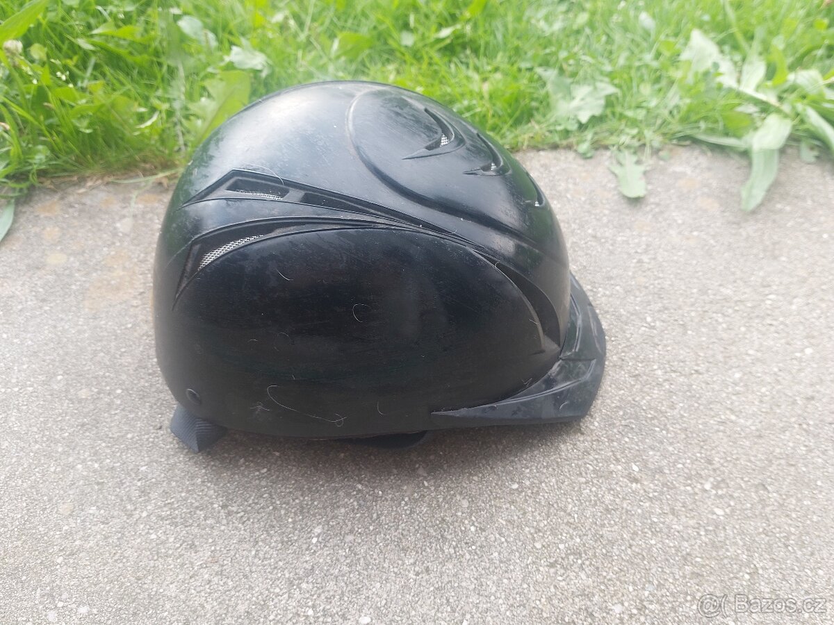 Jezdecká helma - 2