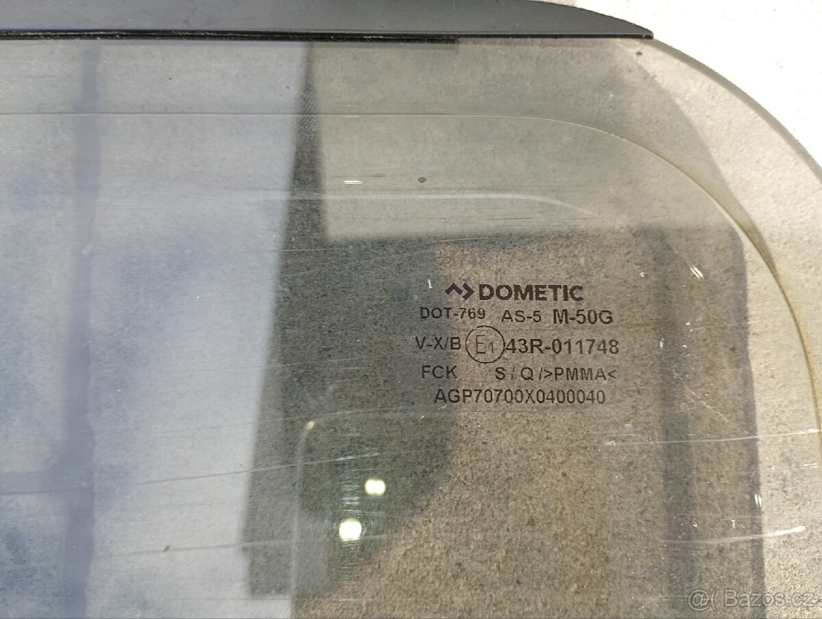 Sklo, okno, Plexi na karavan Dometic - 2