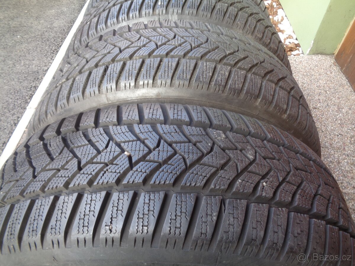 Zimní pneu 205/60/16 R16 Dunlop - 2