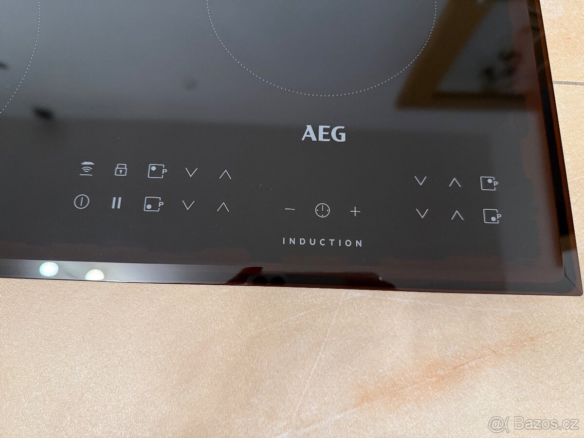 Indukční deska AEG - 2