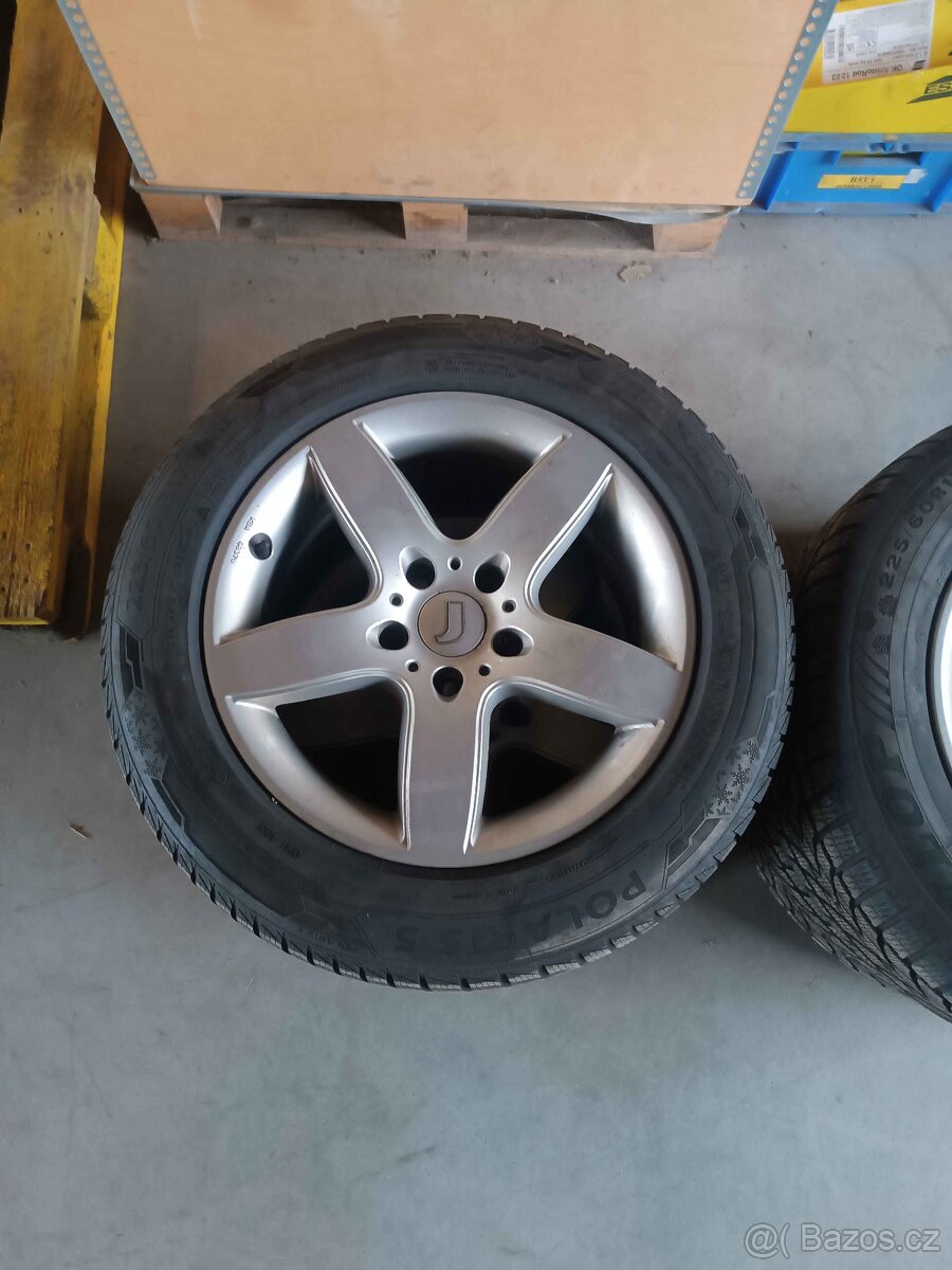 Zimní kola 225/60 R17 – 2× Dunlop, 2× Barum - 2