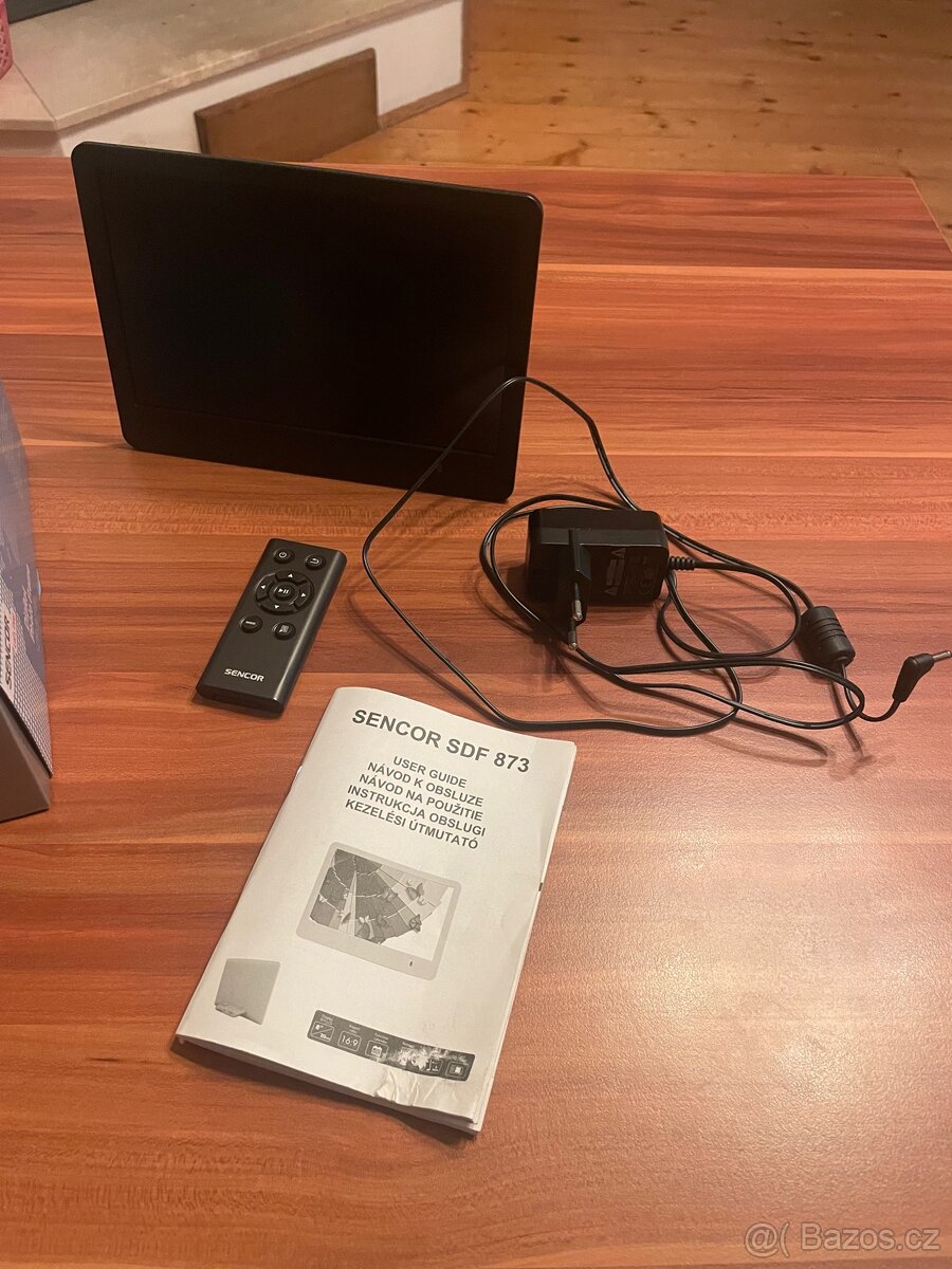 Sencor SDF 873 B digitální fotorámeček - 2