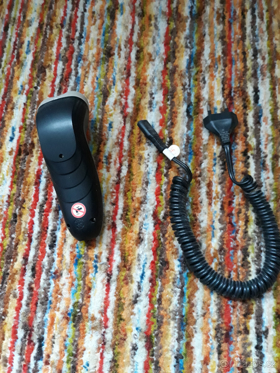 Holící strojek Philips - 2