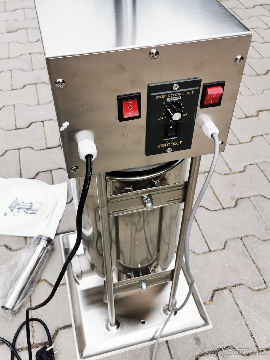 Elektro narážečka. Narážka. Plnička klobás 10l nová. - 2