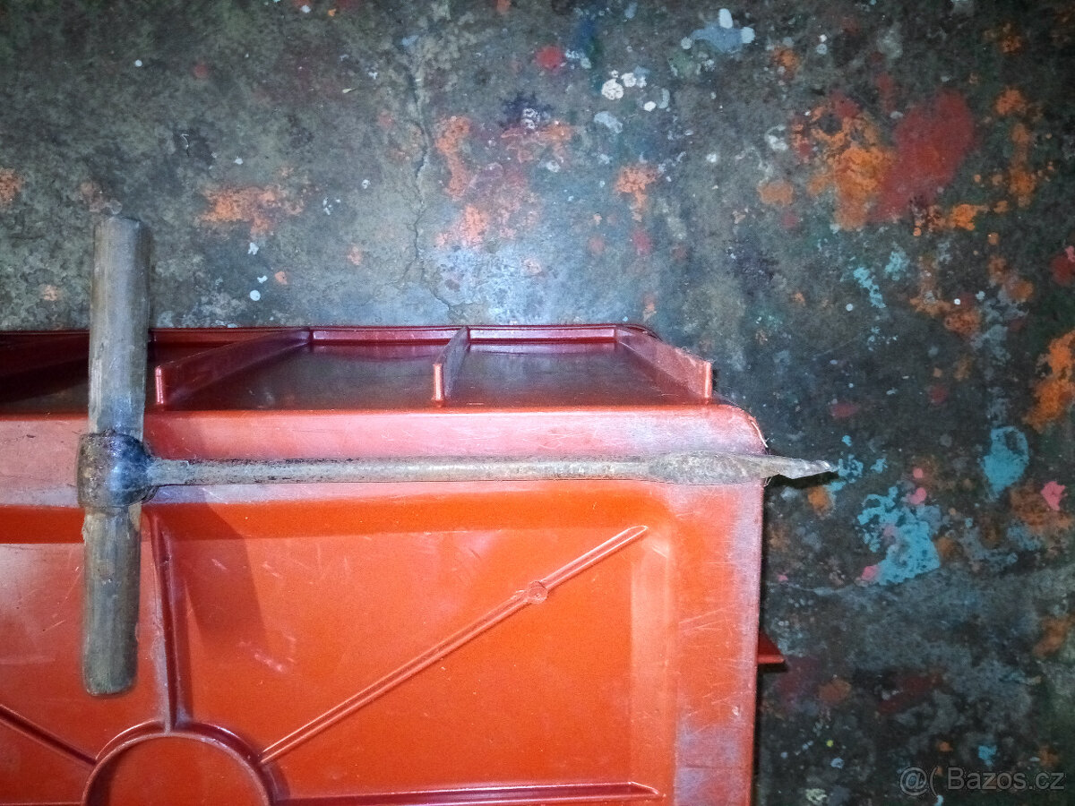 Staré ruční vrtáky dekorace - 2