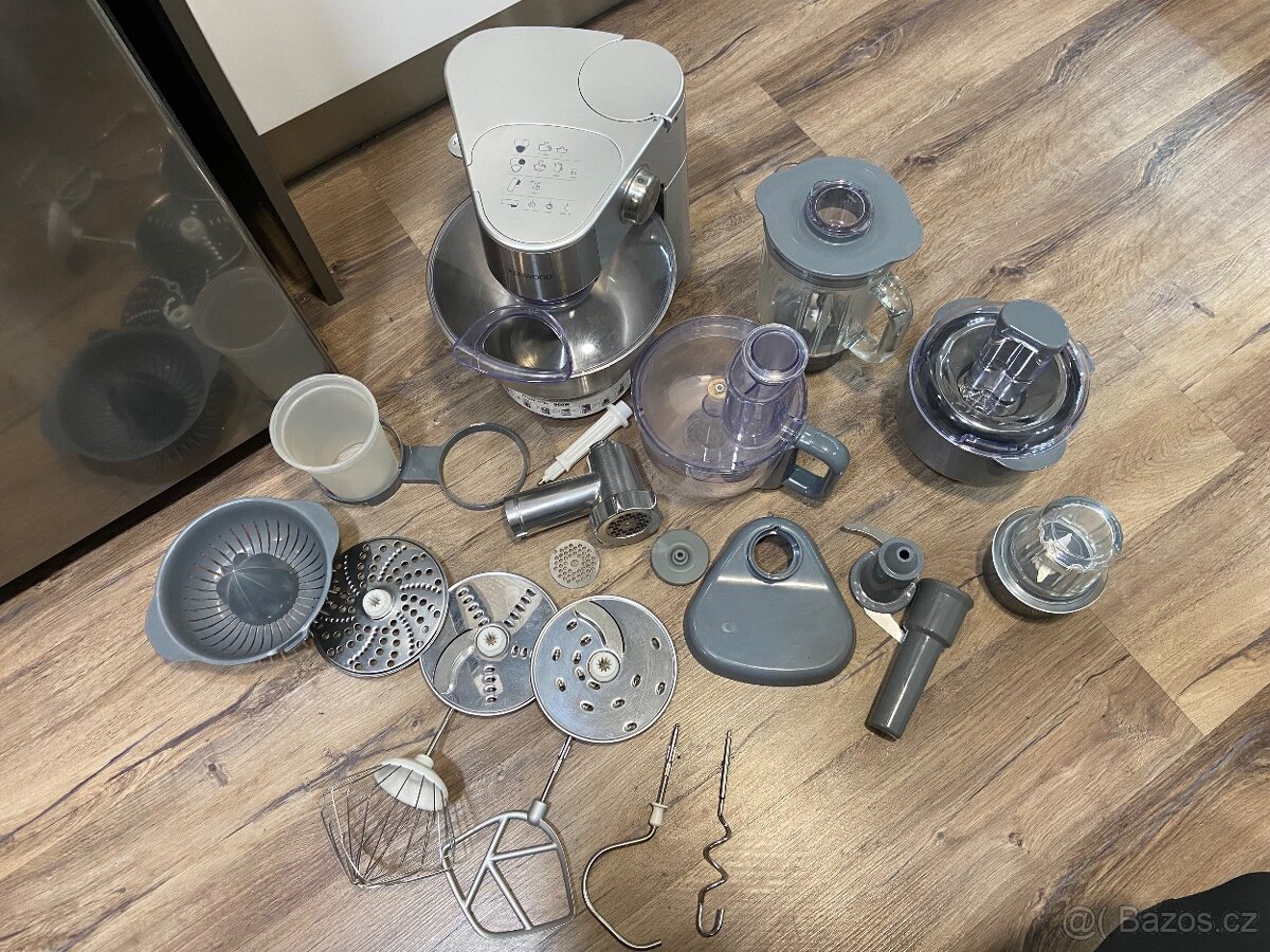 Kuchyňský robot Kenwood KM28 - 2