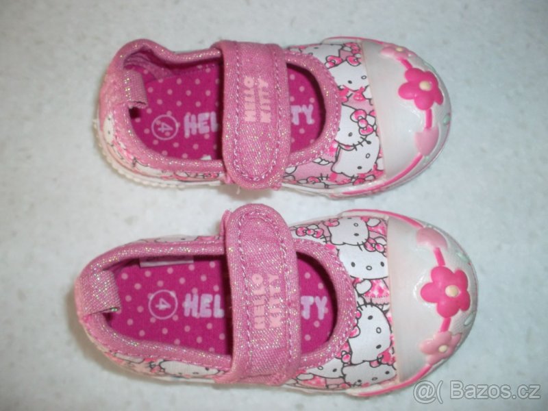 Sanrio-Úžasné boty/balerínky/cvičky, vel. 19. - 2