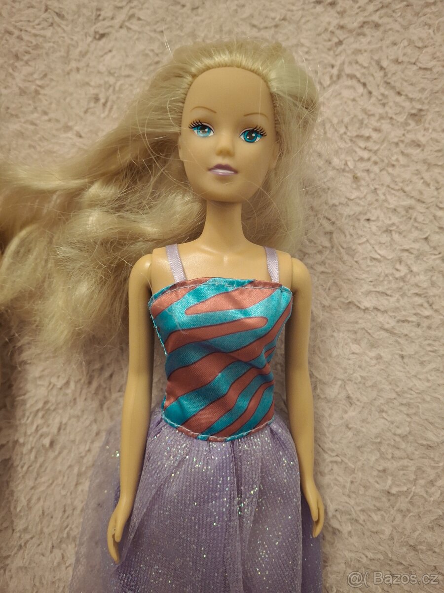 2 barbie panenky + pár oblečků - 2