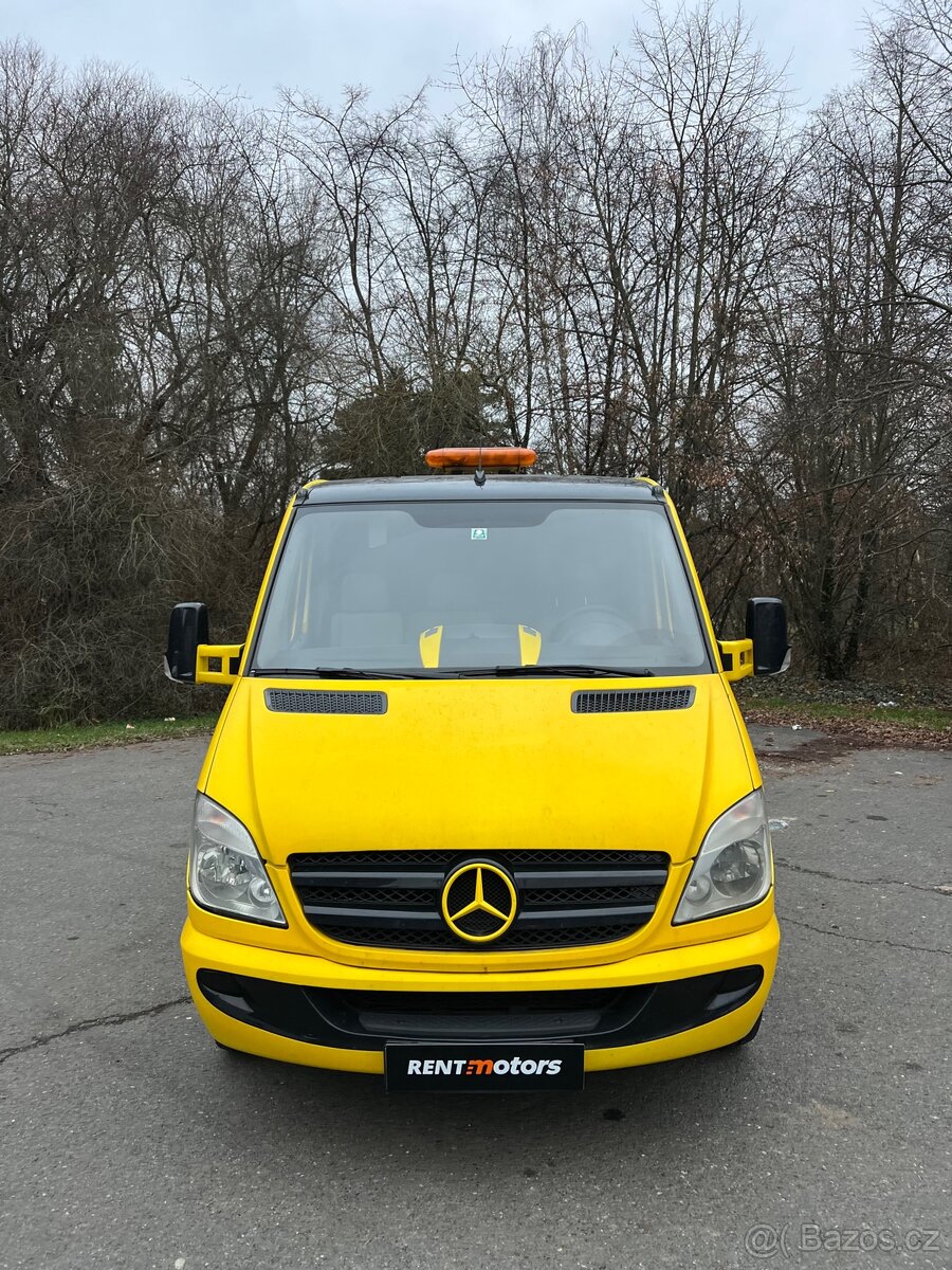 Mercedes-Benz Sprinter 311 CDI – odtahový vůz - 2