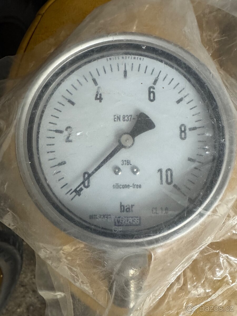 Nerezové velké manometry 0-10bar - 2