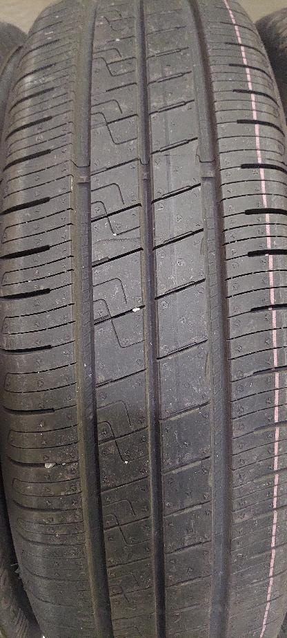 Prodám 175/65 R17 87 H Goodyear Efficientgrip Performance 2 - 2