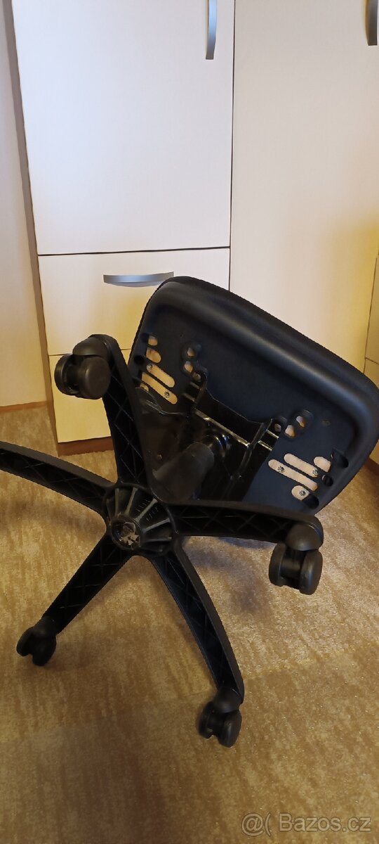 Kancelářská židle - 2