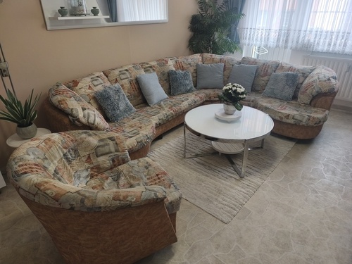 Prodám konferenční stolek - 2