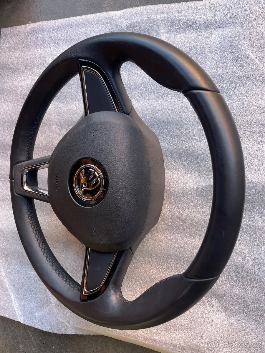 VOLANT OCTAVIA 3 ORIGINAL - 2