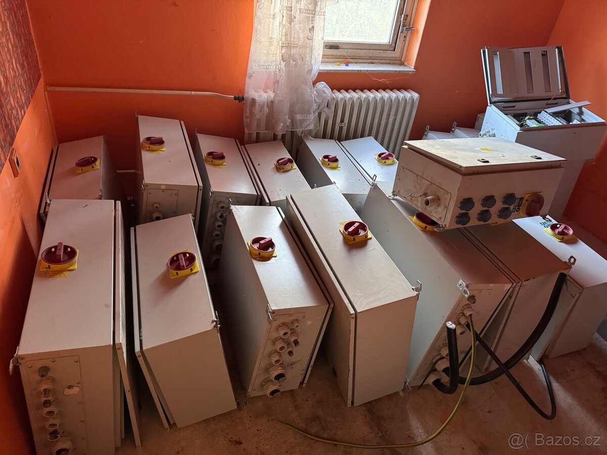 Prodám stavební rozvadeče - 2