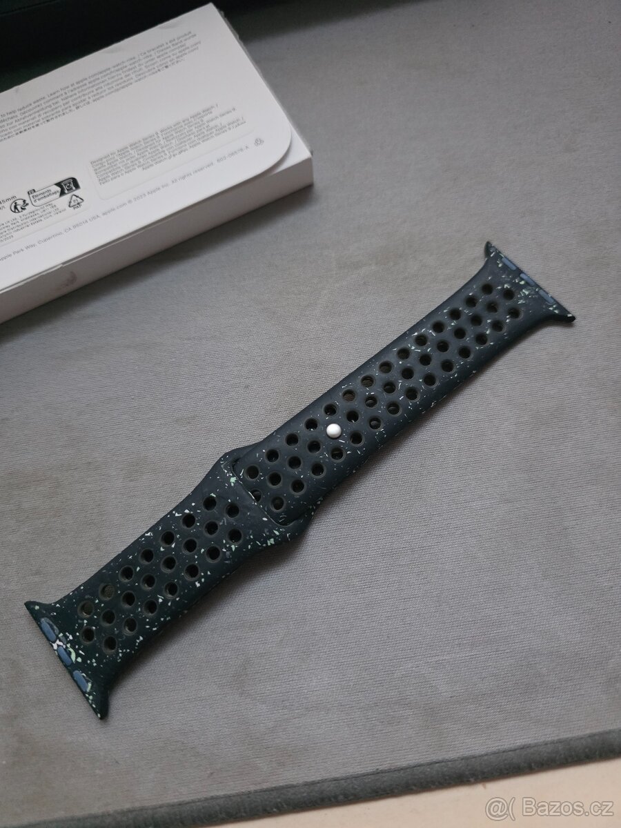 Apple Watch Nike - Midnight Sky, velikost: M/L - 2