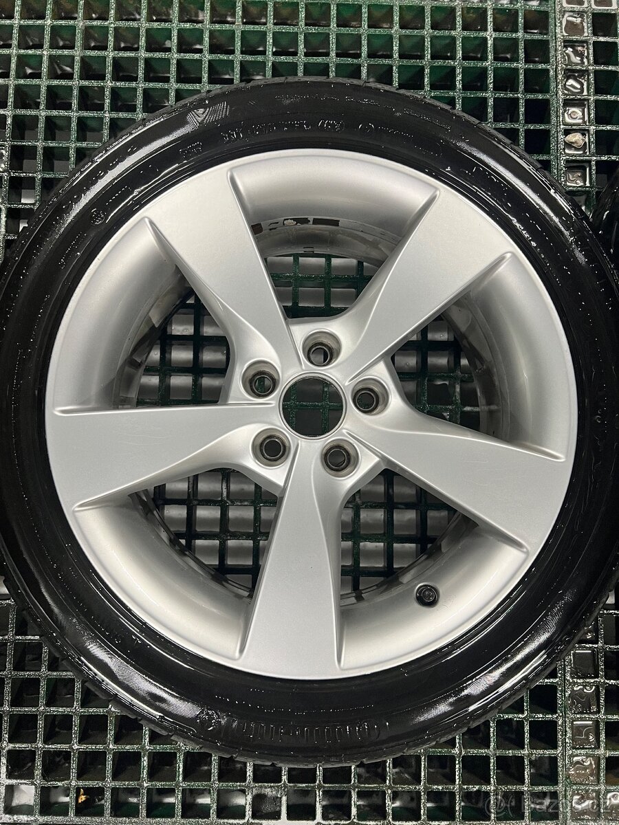 Orig. Škoda 5x100 R16 215/45/16 - 2