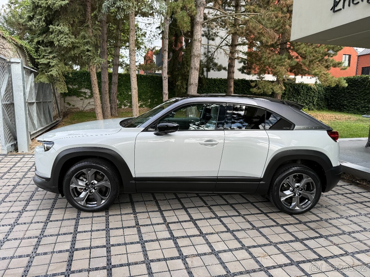 Mazda MX-30, e-Skyactive BOSE / 360° kamera - 2