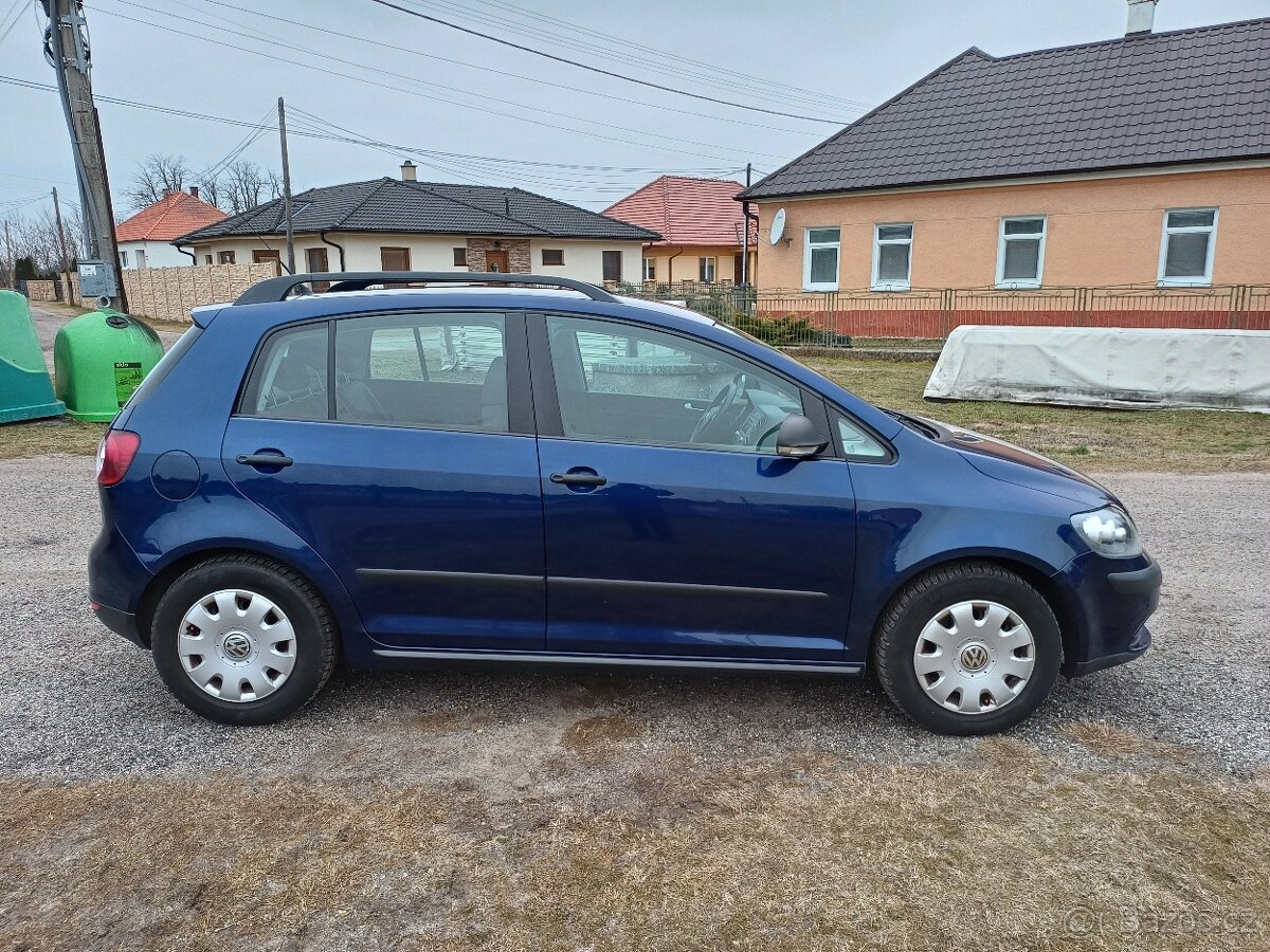 Predám VW Golf 5 plus, 1.4i 16v, 59kw,rok výroby 2007,najazd - 2