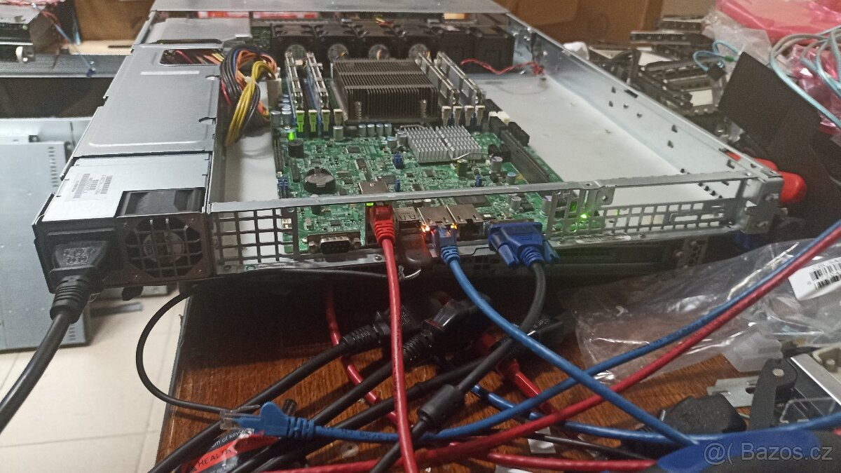 1U Supermicro X9SRW-F, E5-2650Lv2, 32GB RAM - 2