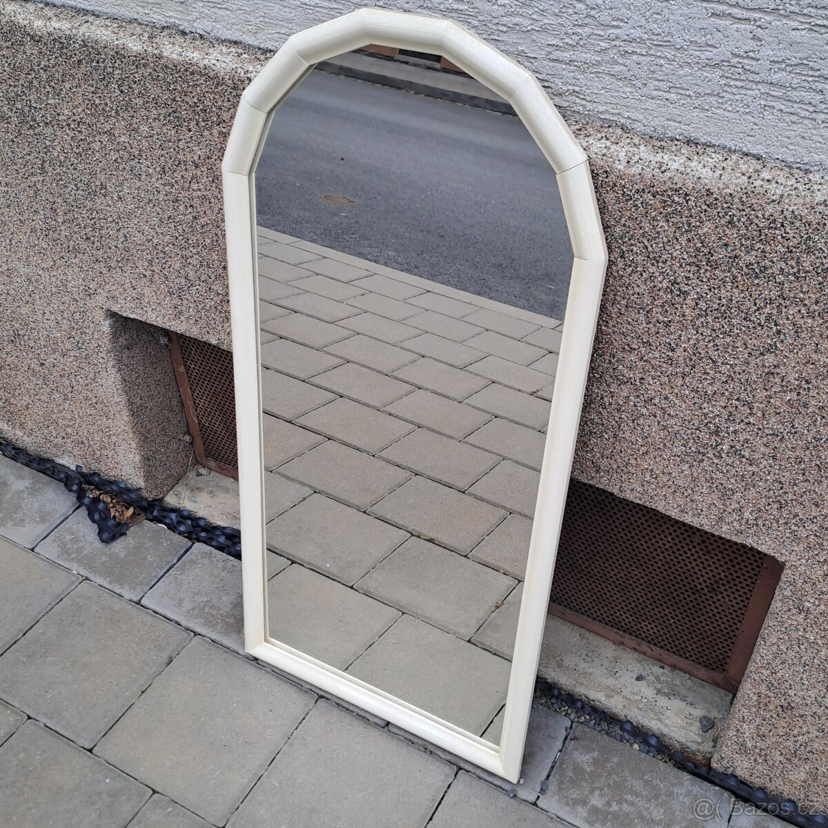 Zrcadlo - oválný tvar - 2